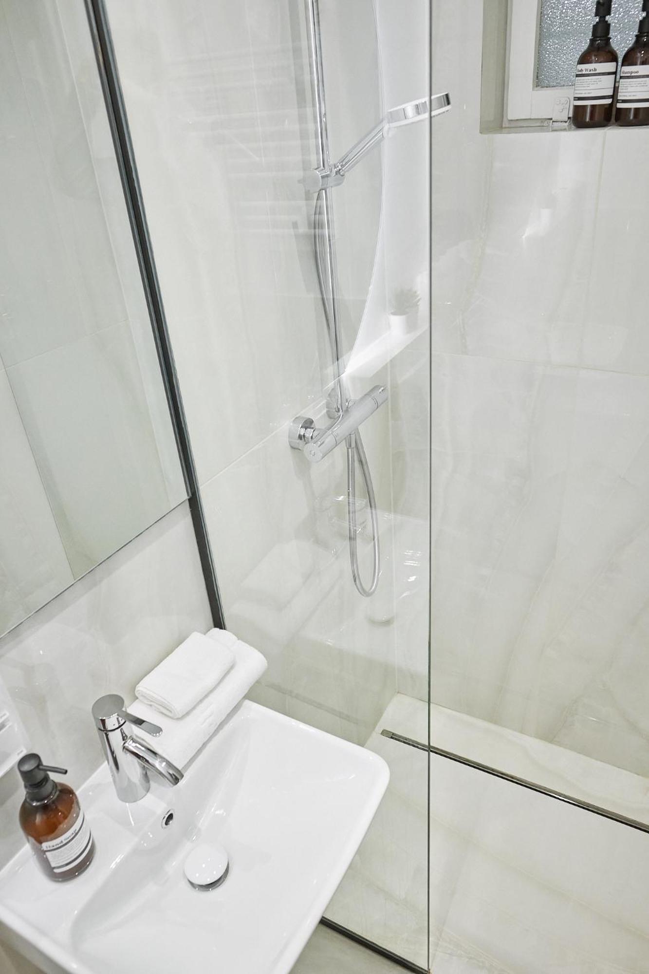 Podmaniczky Terrace Retreat With Ac Apartment บูดาเปสต์ ภายนอก รูปภาพ