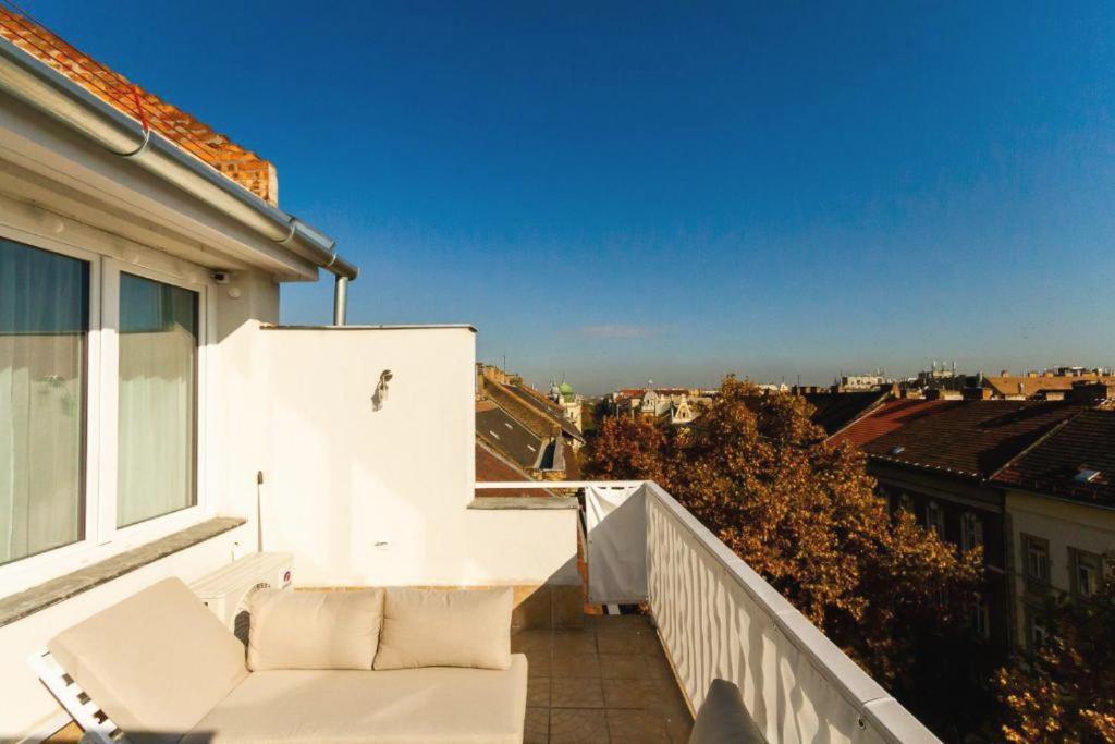 Podmaniczky Terrace Retreat With Ac Apartment บูดาเปสต์ ภายนอก รูปภาพ